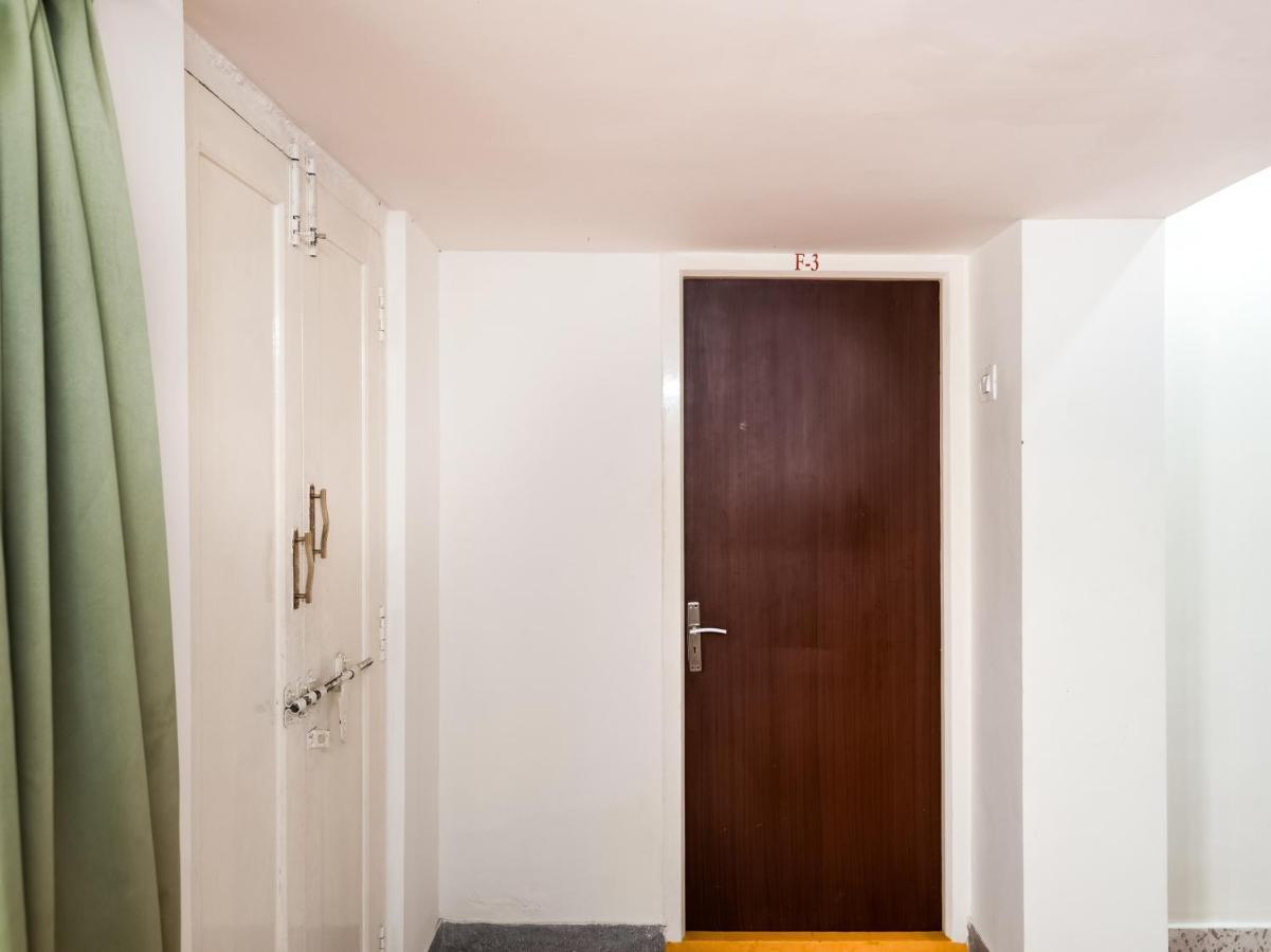 Oyo 76129 Rk Inn Guntūr Exteriér fotografie