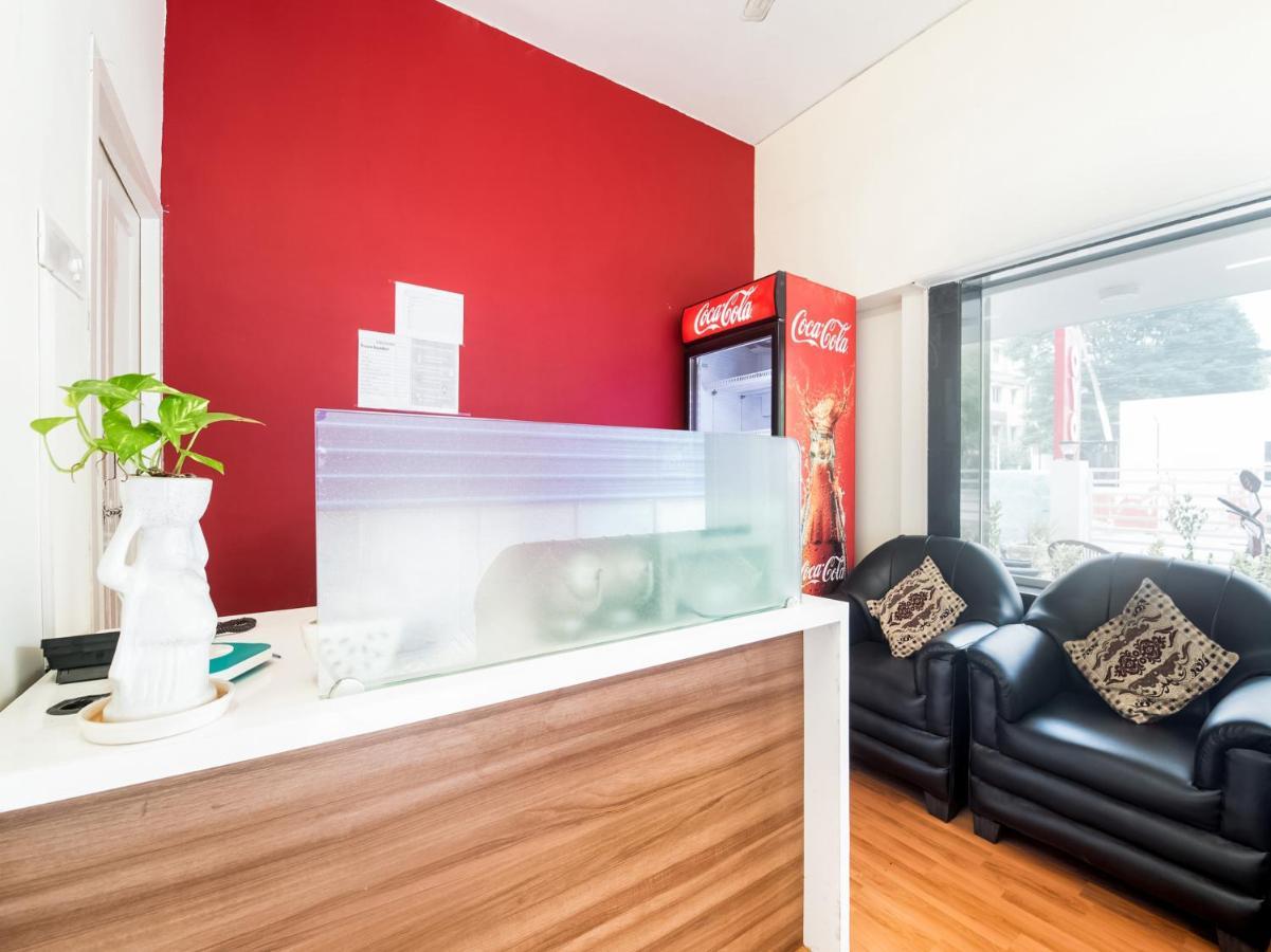 Oyo 76129 Rk Inn Guntūr Exteriér fotografie